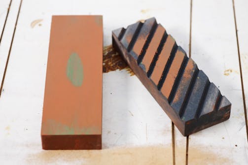 Teroituskiven huolto Teroituskiven huolto